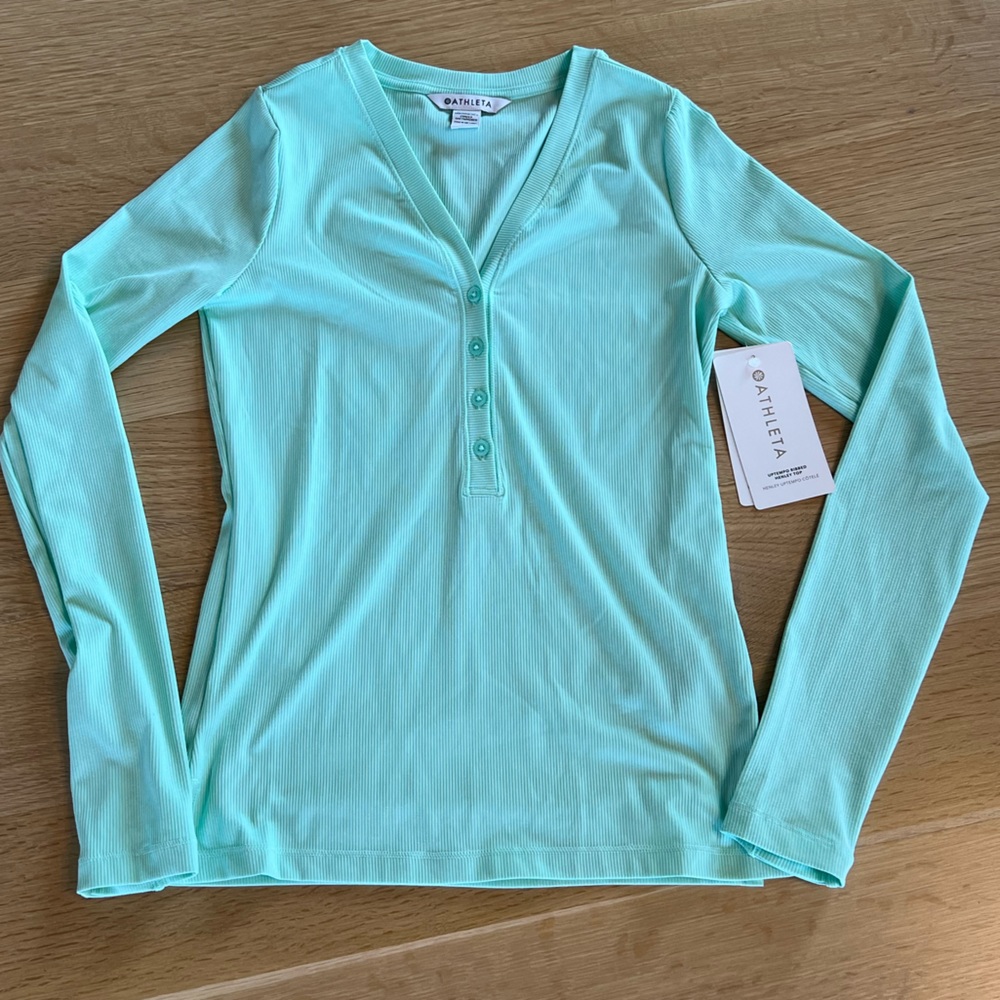 NWT Athleta long sleeved Henley